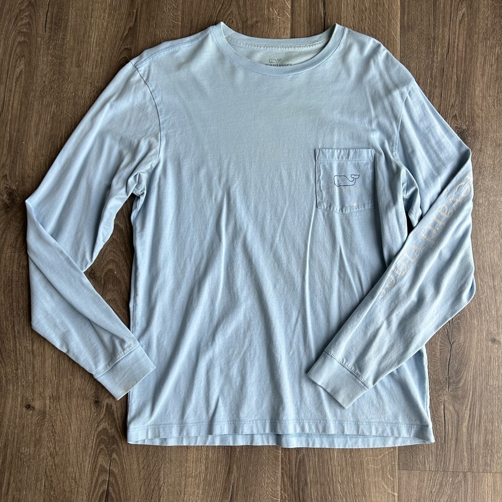 2/$30 Vineyard Vines long sleeve logo t shirt Light blue white navy unisex small